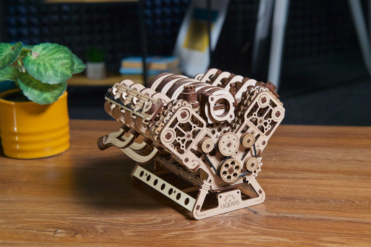 UGears V8 Engine – Ukidz Toys